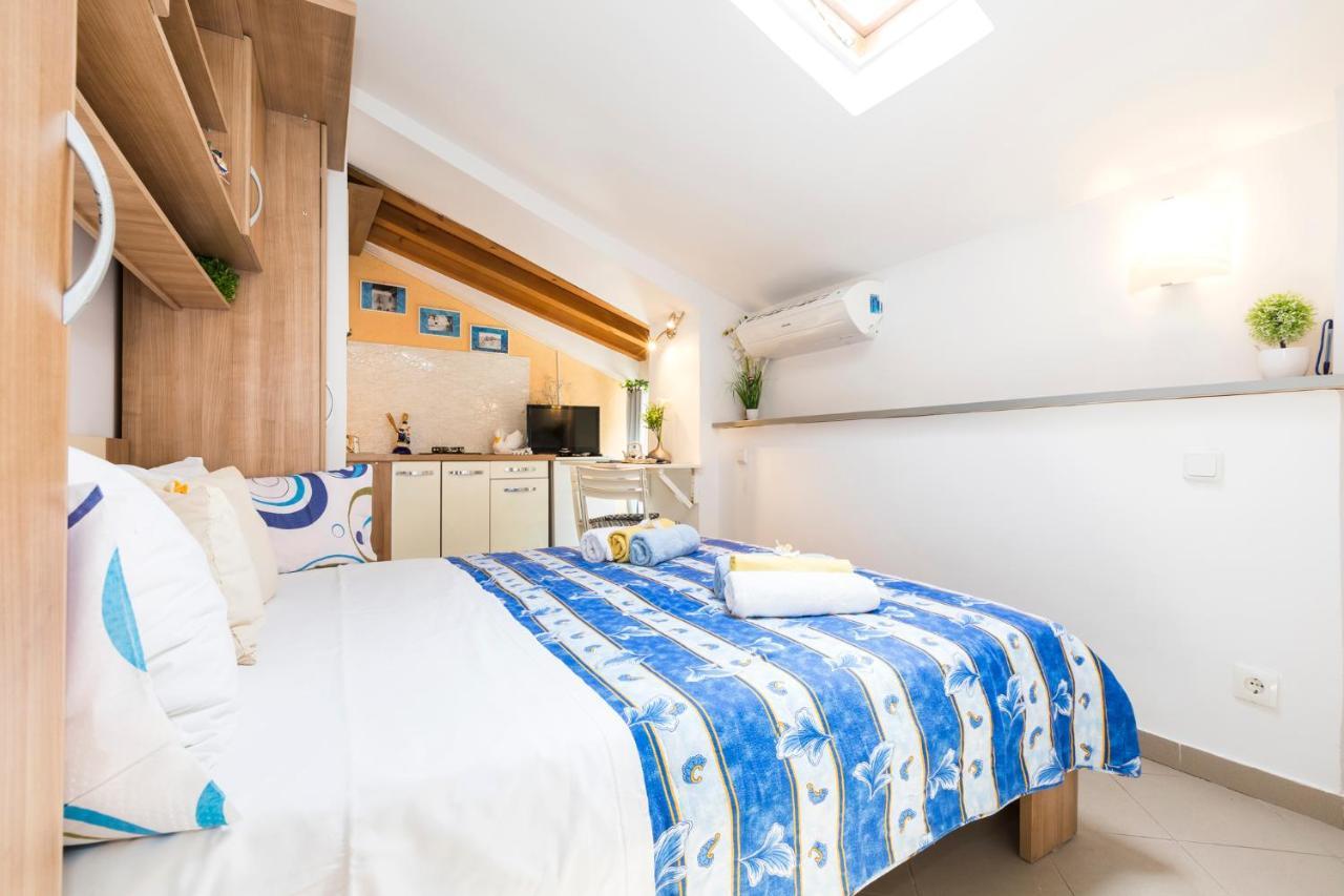 Apartmani I Soba Roberto I Mirjana Valun Exteriér fotografie