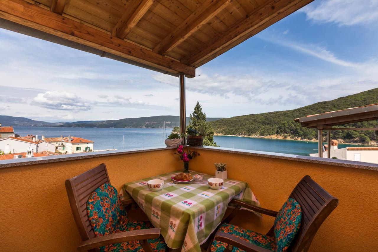 Apartmani I Soba Roberto I Mirjana Valun Exteriér fotografie