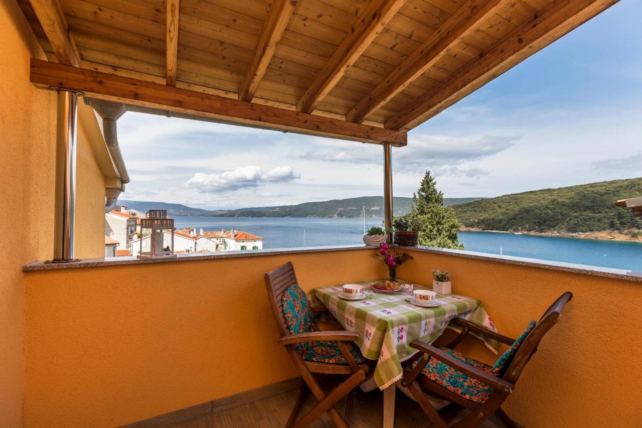 Apartmani I Soba Roberto I Mirjana Valun Exteriér fotografie