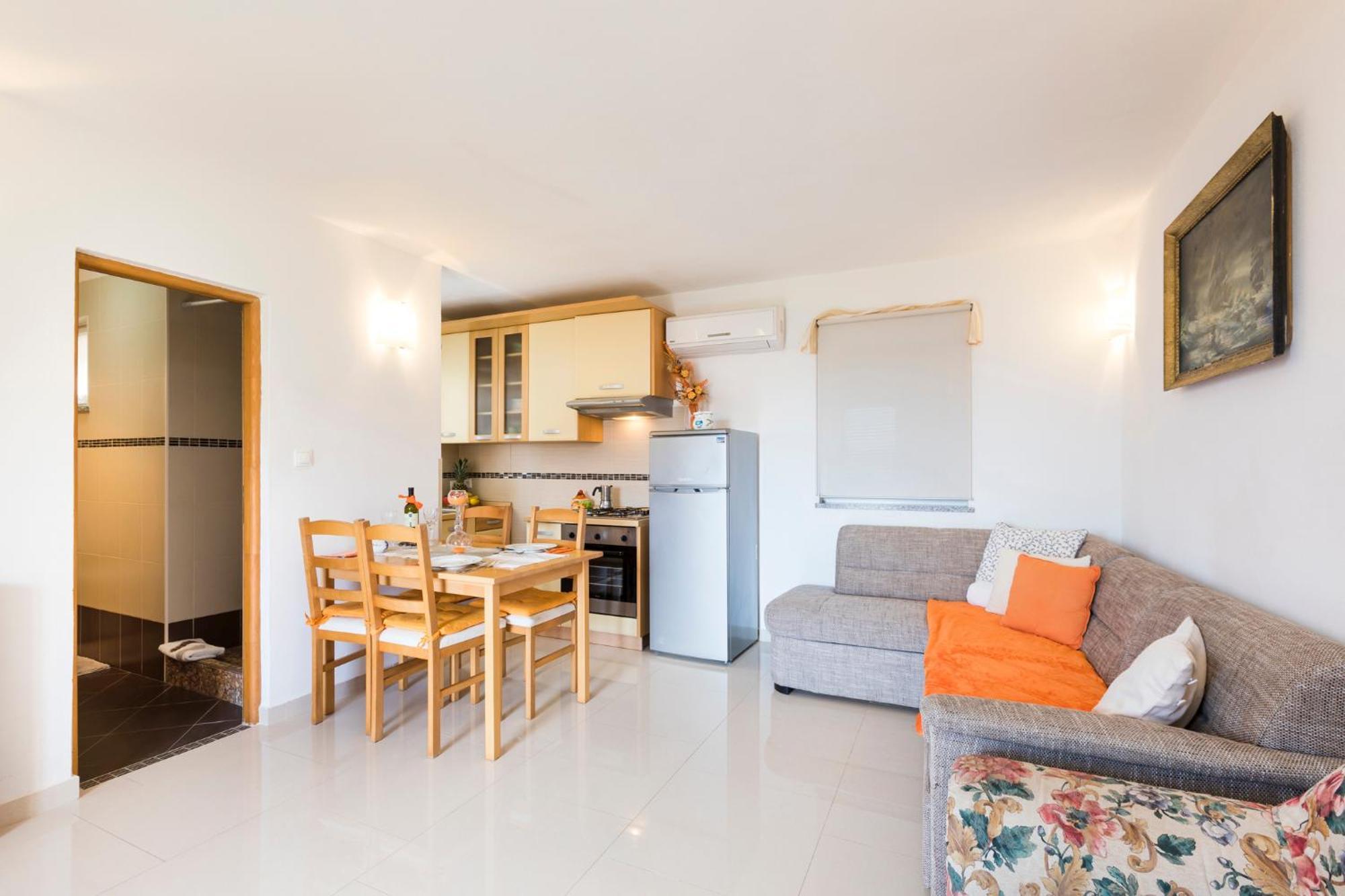 Apartmani I Soba Roberto I Mirjana Valun Exteriér fotografie