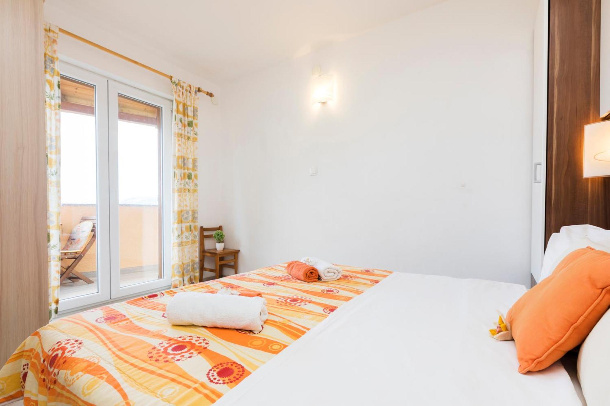 Apartmani I Soba Roberto I Mirjana Valun Exteriér fotografie