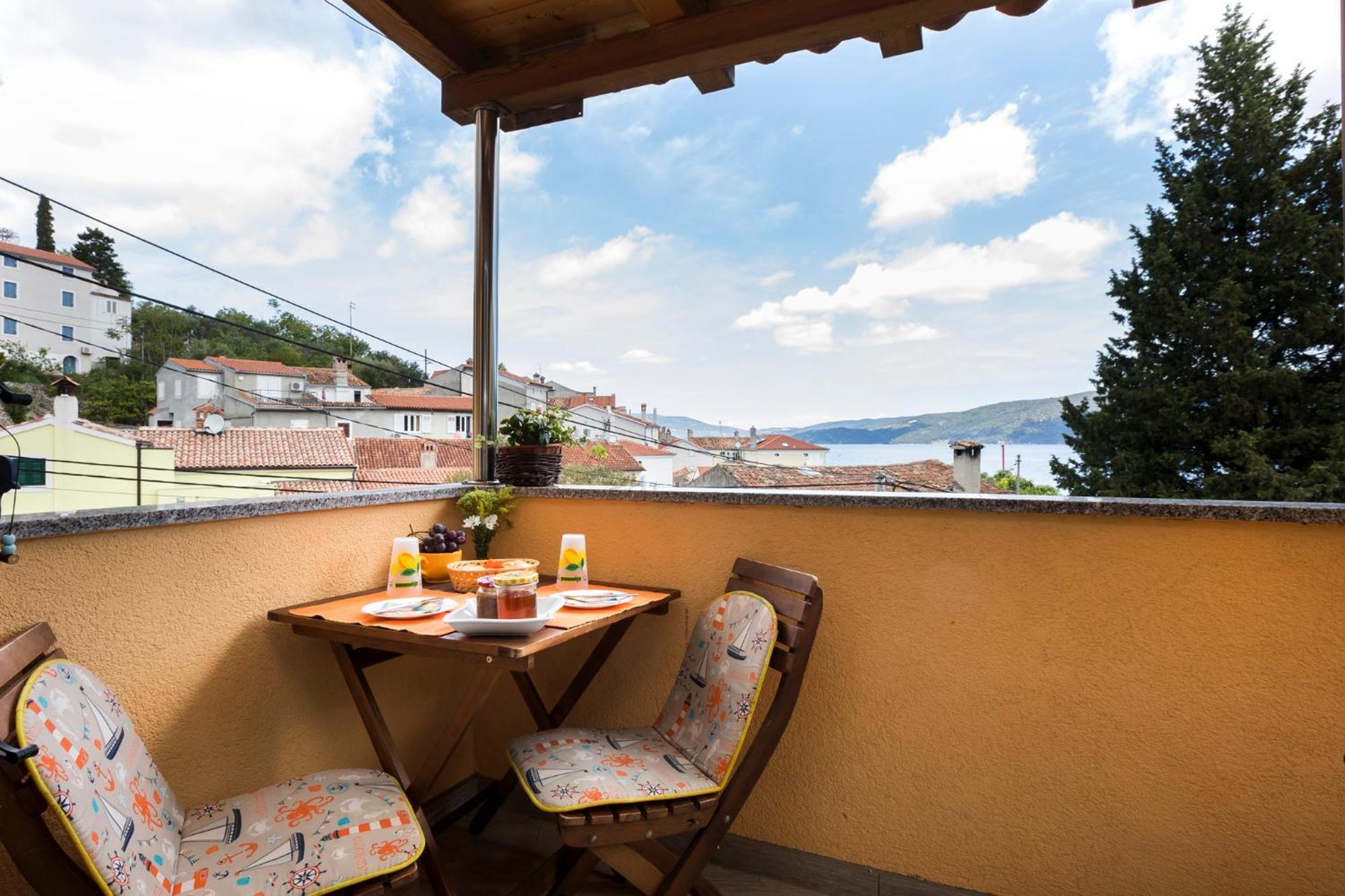 Apartmani I Soba Roberto I Mirjana Valun Exteriér fotografie