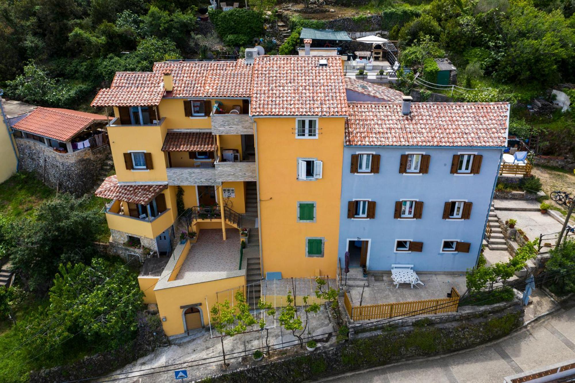 Apartmani I Soba Roberto I Mirjana Valun Exteriér fotografie