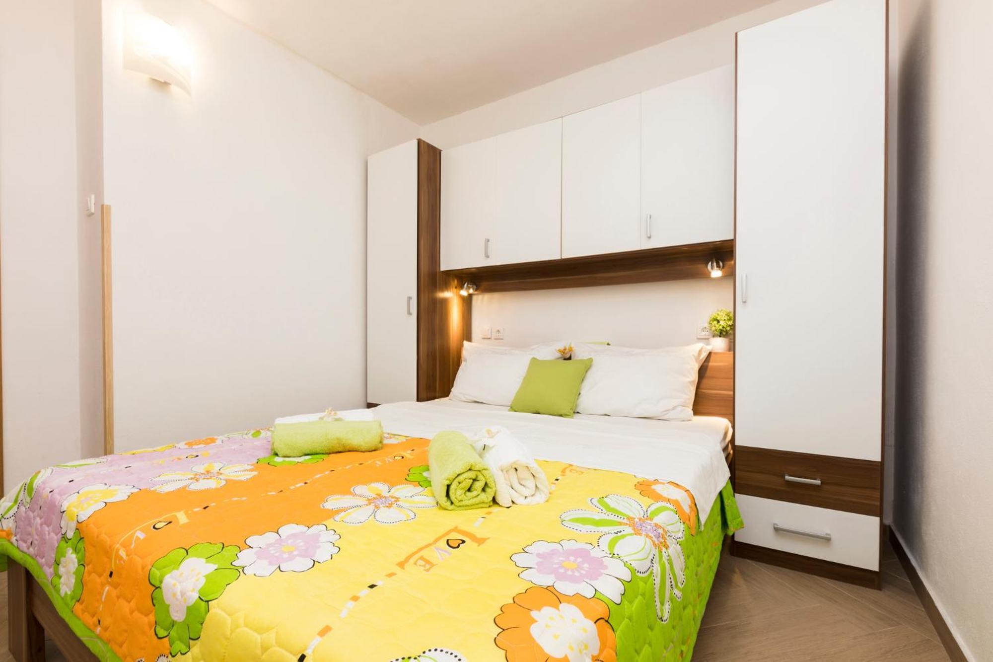 Apartmani I Soba Roberto I Mirjana Valun Exteriér fotografie