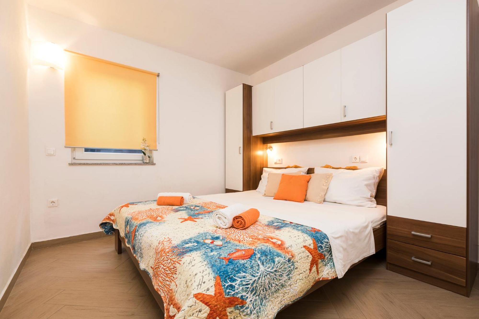 Apartmani I Soba Roberto I Mirjana Valun Exteriér fotografie