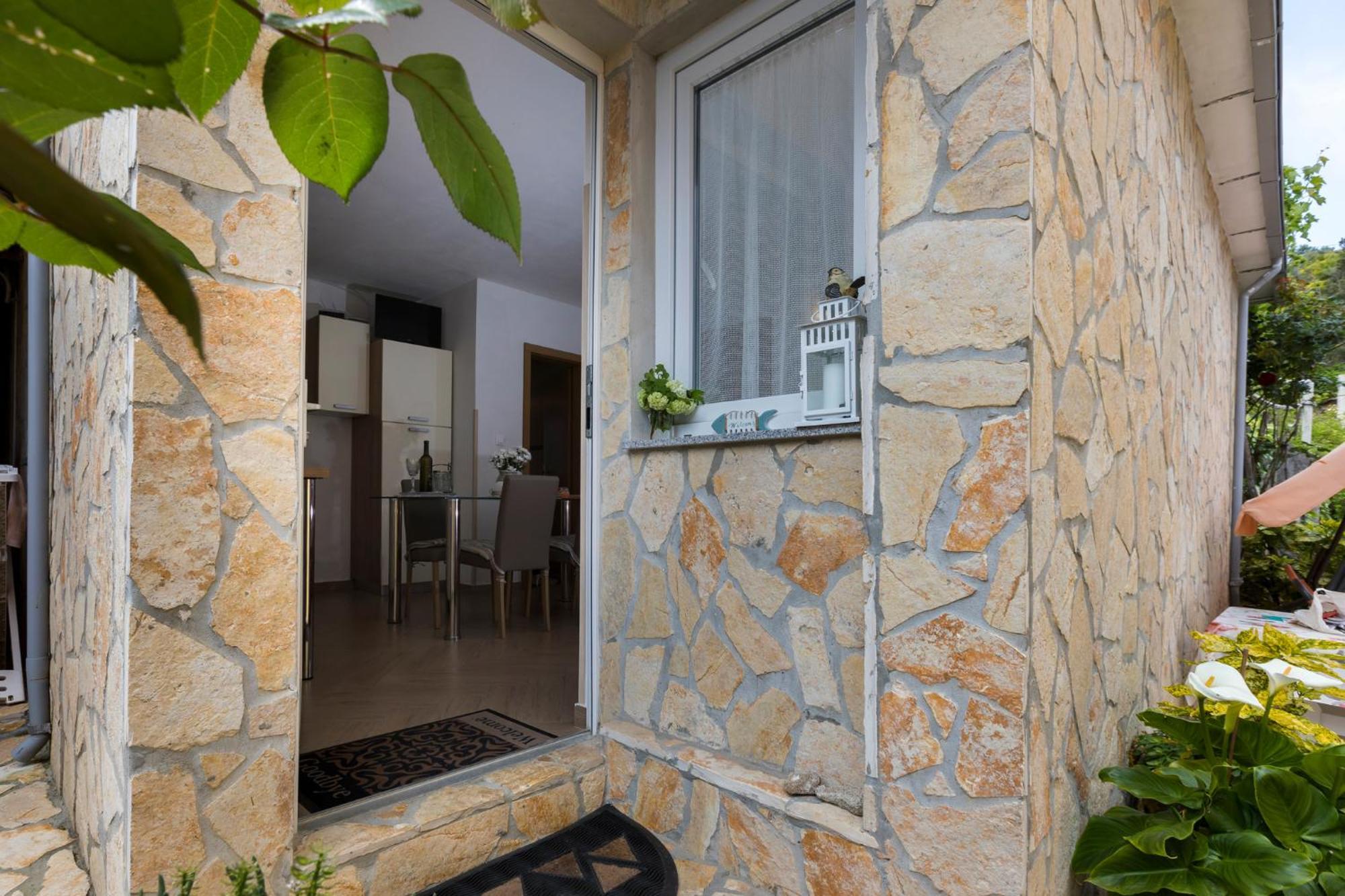 Apartmani I Soba Roberto I Mirjana Valun Exteriér fotografie