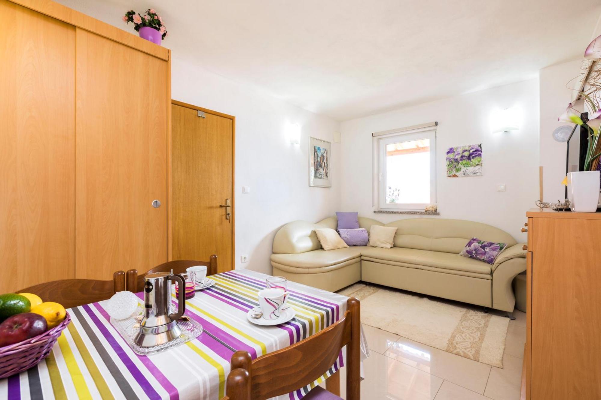 Apartmani I Soba Roberto I Mirjana Valun Exteriér fotografie